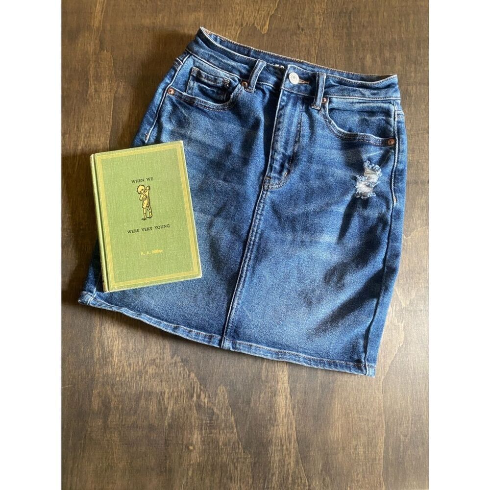 American Eagle Classic Blue Denim Mom Skirt